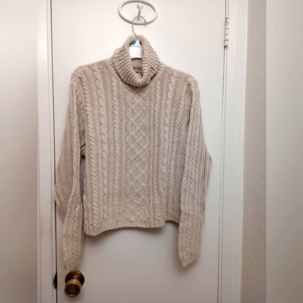 High Sierra cable sweater size Large